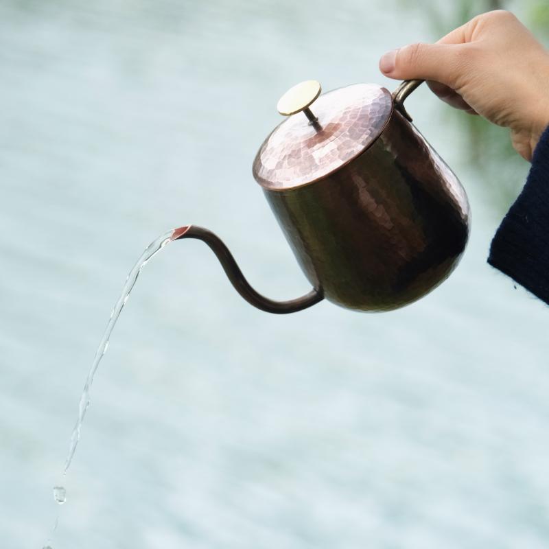 ドリップポット 銅 コーヒー ポット レトロ アンティーク 醸造 ケトル 沸騰 水 お茶作り 耐久性 琥珀色 少量生産 個性的 おしゃれ|オクトパスーSHOP