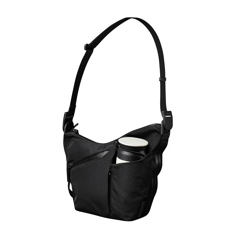 【送料無料】 [ALPAKA] Flow Satchel Mini 2Lショルダーバッグ サコッシュ スリングバッグ YKKアクアガードジッパー キーテザー付き