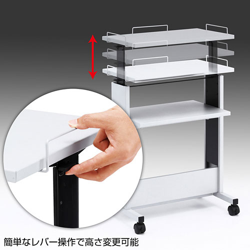 サンワサプライ プロジェクター台 コンパクト収納タイプ シルバー色 PR-8 1台 ◆レバー操作で天板上下昇降 ◆キャスター付き ◆ケーブルボックス付き ◆落下予防のためのガード付き ◆中棚には、AV機器を設置可能 ◆W512×D380×H707~859mm ◆お客様組立品