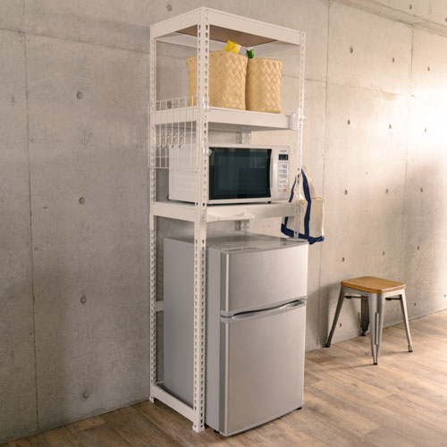 ドリームウェア メタル＆ウッドラック ペール上・冷蔵庫上・ランドリー上ラック 幅62cm MK-L63NWH/NBK 1台 幅62×奥行44×高さ180cm サイドパネル1枚 S字フック4つ 樹脂フック4つ付 ボードリバーシブル 総耐荷重:150kg 重量:約14kg お客様組立 10,564円