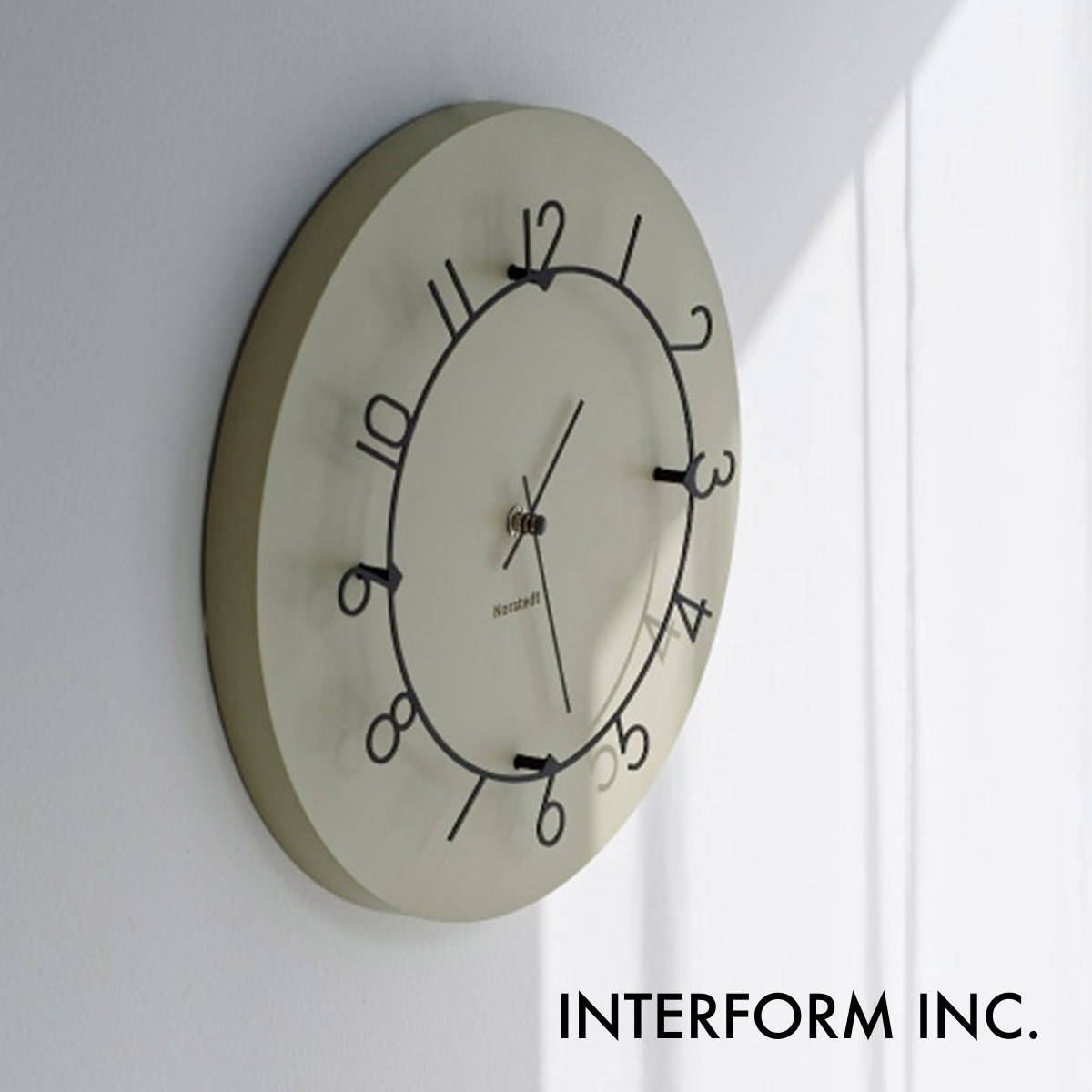 Luu ルウ ウォールクロック 【ベージュ】 CL-4317 BE INTERFORM インターフォルム 壁掛け時計 インテリア 北欧 モダン スイープムーブメント 連続秒針 静音 おしゃれ ジオメトリック【沖縄・離島 お届け不可】