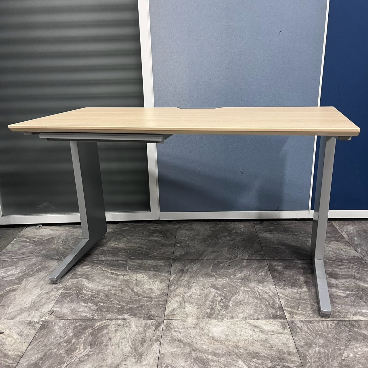 【中古】オカムラ okamura 平デスク DN165 MK37 ナチュラル プロユニット W1200 D600|オフィス家具 アクティブキュー