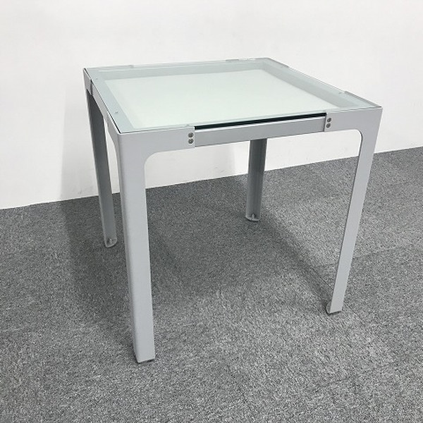 USM Haller テーブル　正方形 USMハラーテーブル 3 USM Haller Table 3 | USMハラー / ハラー