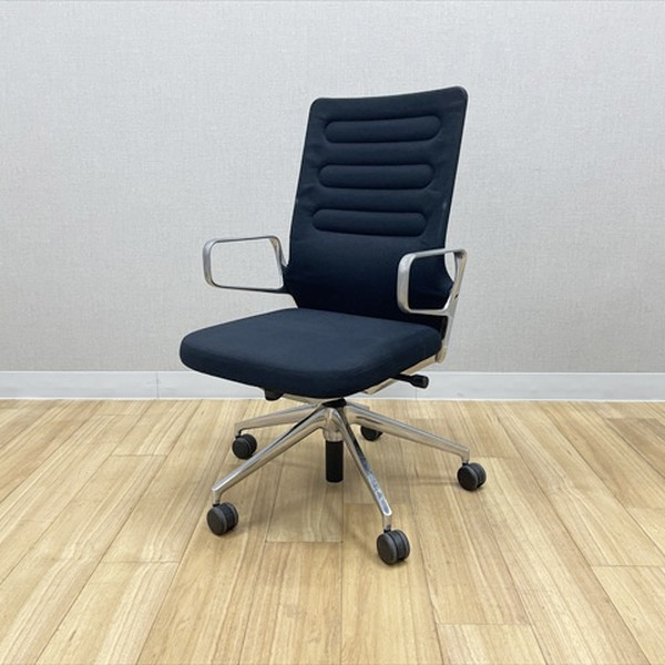 【中古】 Vitra AC5ワークチェア 肘付 オフィスチェア ヴィトラ ブラック