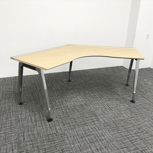 【中古】 コクヨ L字デスク ブーメランデスク 120&deg; 引出し無 オフィスデスク プレーン｜オフィス家具の店 PORTE（ポルテ）