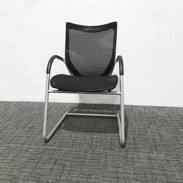 【中古】 ミーティングチェア 肘付 バロン ゲストチェア オカムラ ブラック