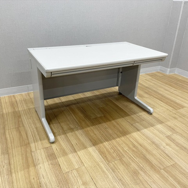 オカムラオフィス調度品