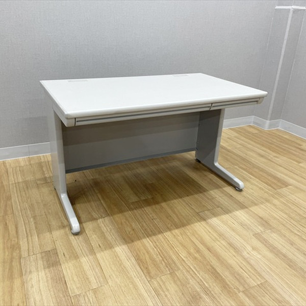 オカムラオフィス調度品