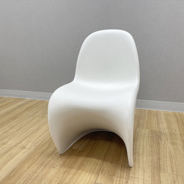 【中古】 Vitra ヴィトラ ミーティングチェア スタッキング 肘無 パントン ホワイト □