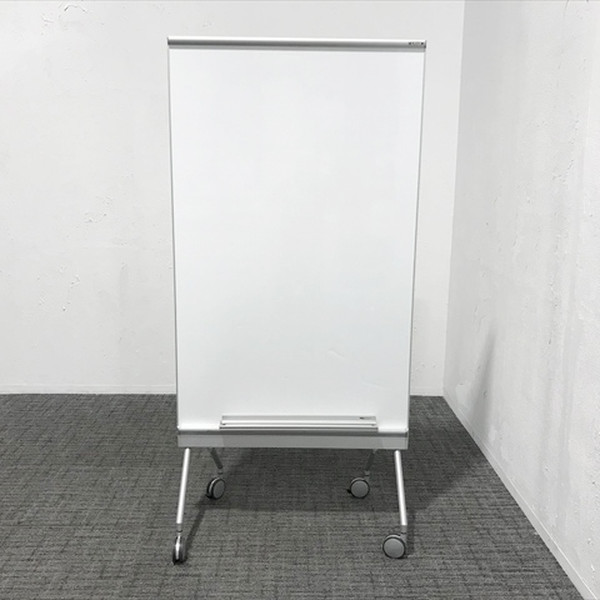 【中古】 オカムラ ホワイトボード 脚付 両面式 縦型 片面投影対応 暗線入り スキップシルバー|オフィス家具の店 PORTE(ポルテ)
