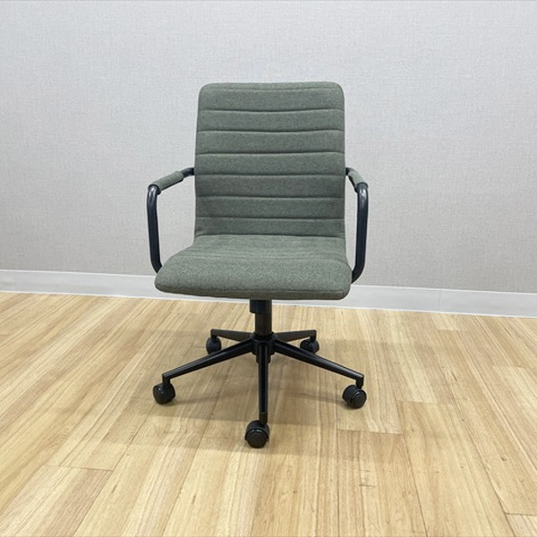 オカムラオフィス調度品 インテリア・寝具・収納-デスク用チェア-オフィスチェア
