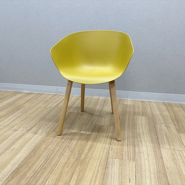 【中古】 ミーティングチェア 肘付 アスプルンド ワークプラス レフア イエロー