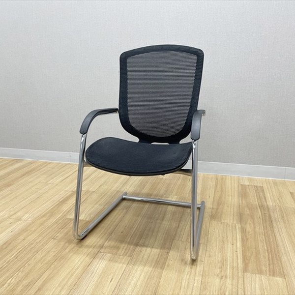 【中古】 オカムラ ミーティングチェア 肘付 コンテッサ ブラック