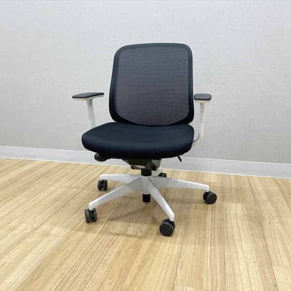 【中古】 コクヨ シロッコ ローバック 肘付 アームレスト 肘置き オフィスチェア オフィスチェア ブラック デスクチェア 椅子 パソコンチェア ワークチェア|オフィス家具の店 PORTE(ポルテ)