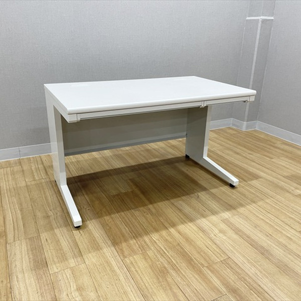 【中古】 プラス 平デスク UJ 引出し付 オフィスデスク W1200 D700 ホワイト|オフィス家具の店 PORTE(ポルテ)