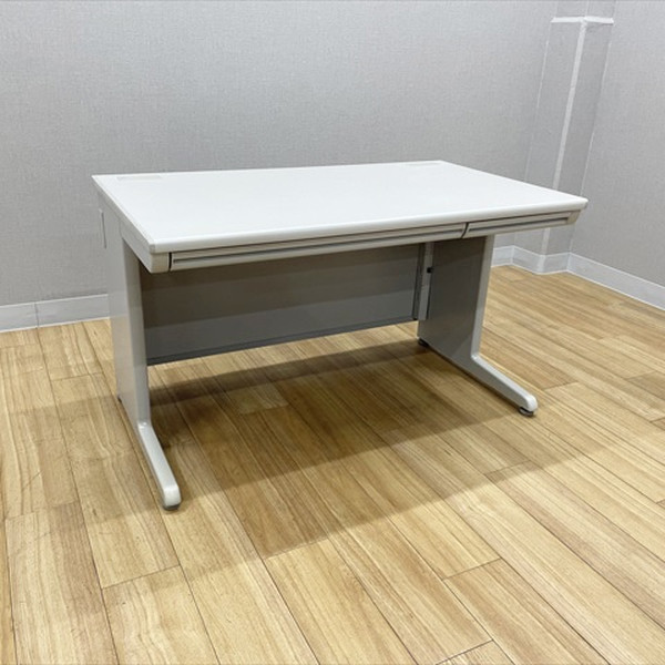 オカムラオフィス調度品