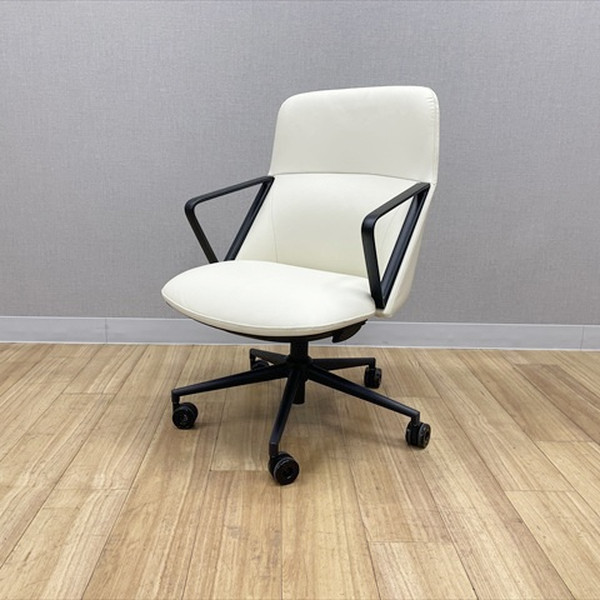 【中古】 エグゼクティブチェア マネージメントチェア 社長椅子 デスクチェア アイボリー
