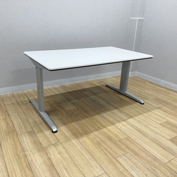 【中古】 ミーティングテーブル 完成品 リフティオ 固定 ロータイプ W1500 D900 作業テーブル オカムラ ホワイト｜オフィス家具の店 PORTE（ポルテ）