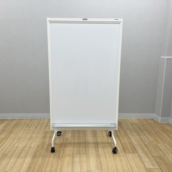 【中古】 パーティション 自立式 クレボ 両面ホワイトボード キャスター付 オカムラ ホワイト|オフィス家具の店 PORTE(ポルテ)