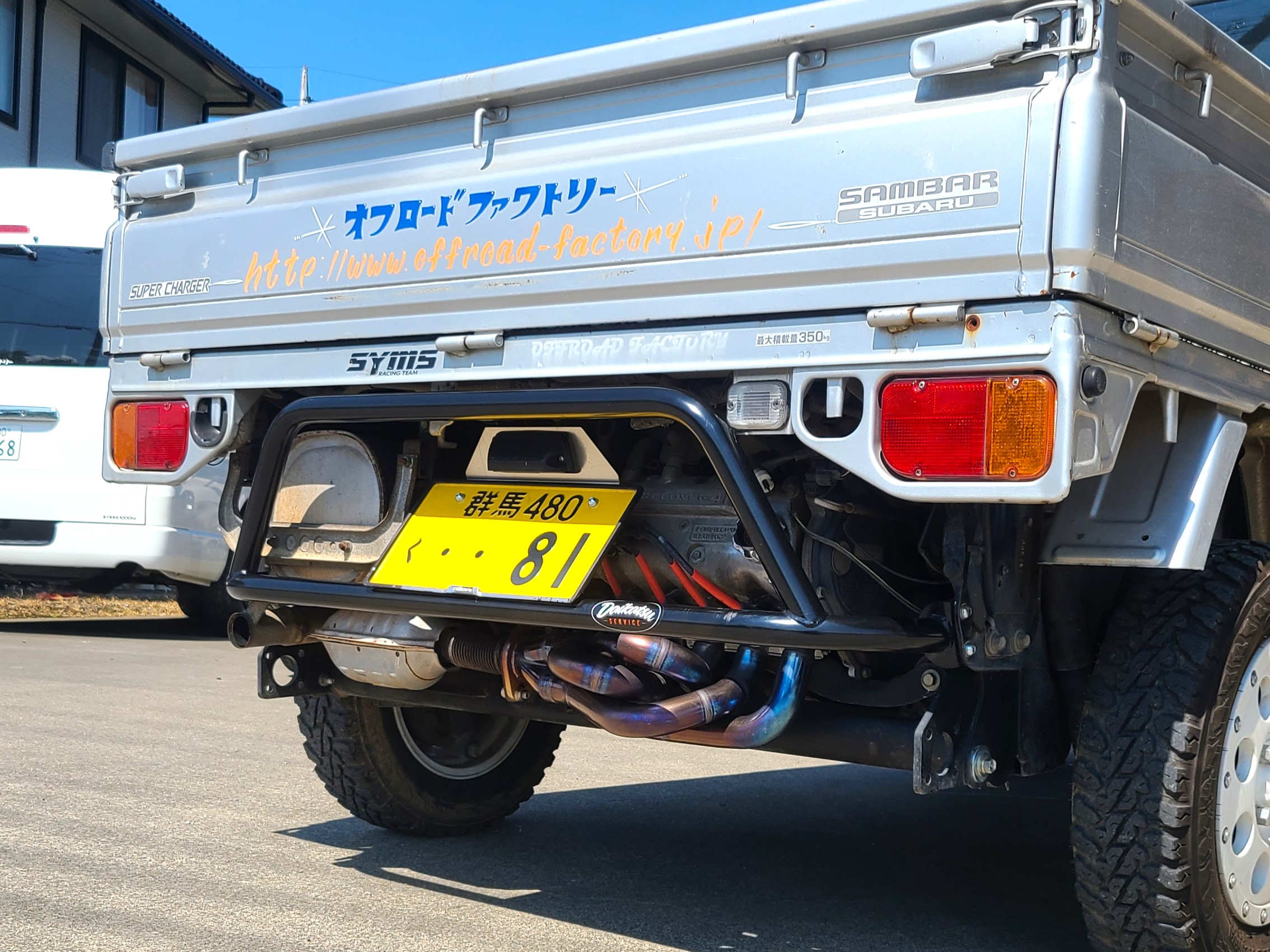 楽天市場】新型５００系ジャンボキャビンタイプ、ハイゼットトラック、スバルサンバートラック、トヨタピクシストラック用サイドバー 足掛け ステップ  左右セット : オフロードファクトリー