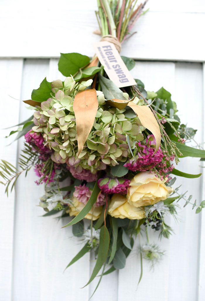 楽天市場 枯れる を たのしむ ドライフラワーを楽しむ花束 ポプリ スワッグ ボタニークシリーズ 生花 トランク Botanique ボタニーク お花のブーケ グラス アロマオイル 白いトランクセット 送料無料 プリティ マーメイド