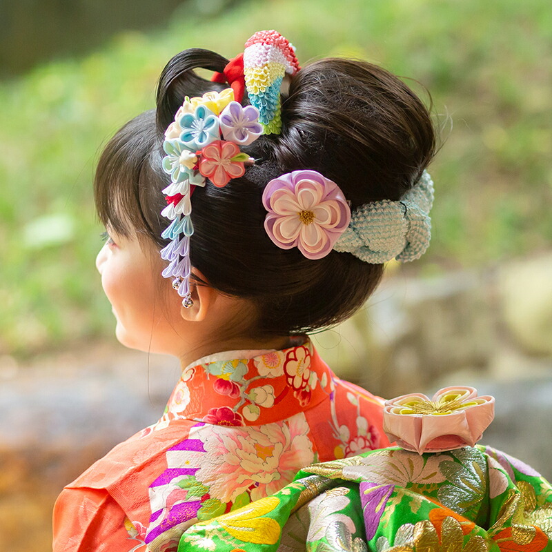 虹色花櫛 日舞 七五三 十三参りに つまみ細工の日本髪用髪飾り 三歳 七歳兼用 桐箱付 ７歳３歳 和装小物 日本髪 送料無料 髪飾り 日本髪 かわいい 髪飾り 七五三髪飾り 七五三 十三参り 日本製 正絹 着物 かんざし 小間物 おはりばこ