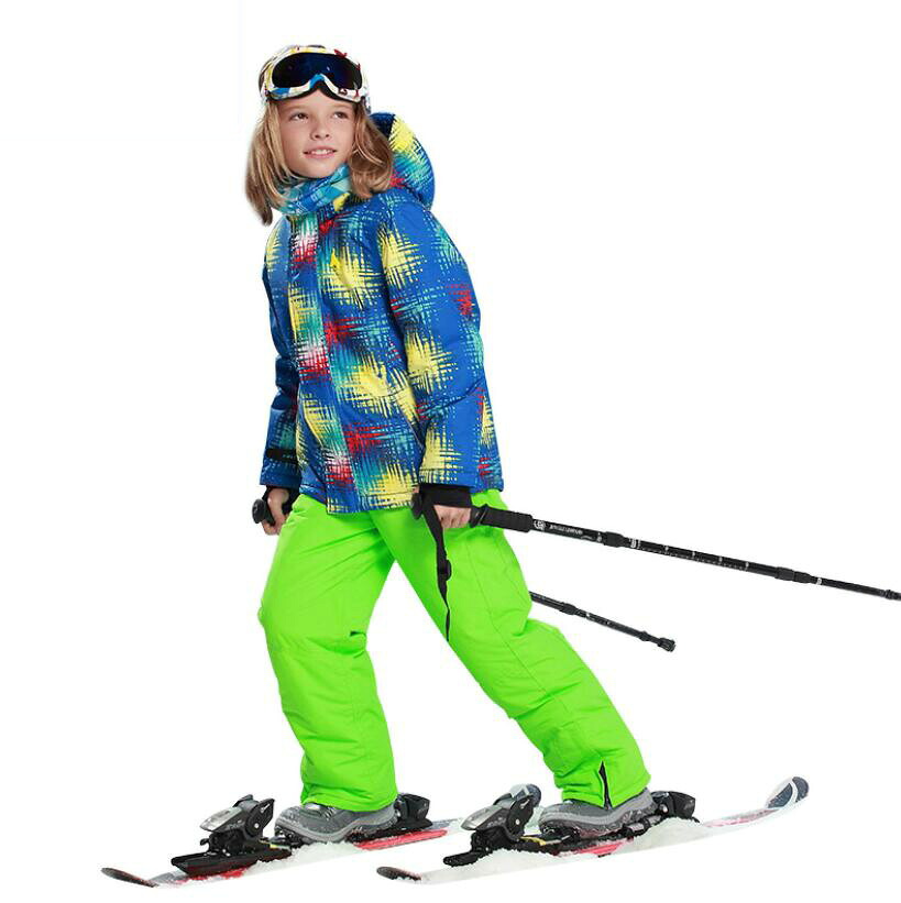 【送料無料】スキーウェア 男の子 女の子 子供 雪遊び キッズ スノーボードウェア スキー ウェア 上下セット 子供スノーウエア 2点セット ジャケット パンツ スノーウェア キッズスキーウェア スノボ 雪服 子供服 暖かい ジュニア 防水 ボードウェア スノボウェア|おひさま