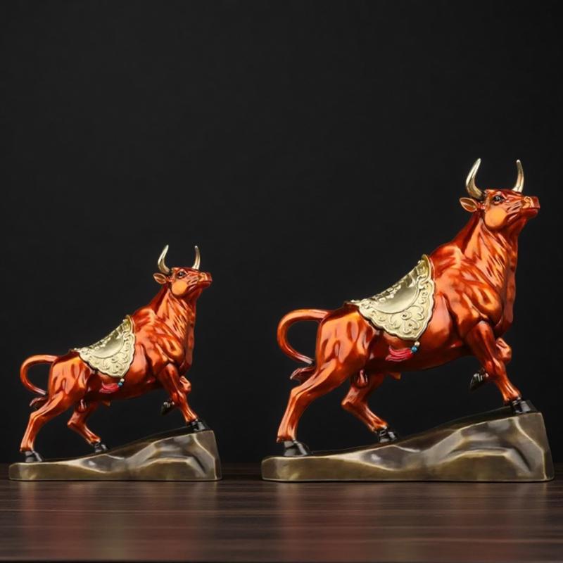 置物 メンズ レディース オブジェ 金属 真鍮 黄銅 牛 丑 干支 動物 彩色 塗装 飾り アート デコレーション 店舗 事務机 オフィス リビング 居間 家 自宅 室内 装飾 インテリア 贈り物 ギフト ビジネス 福利厚生 オレンジ 赤|櫻花舎店