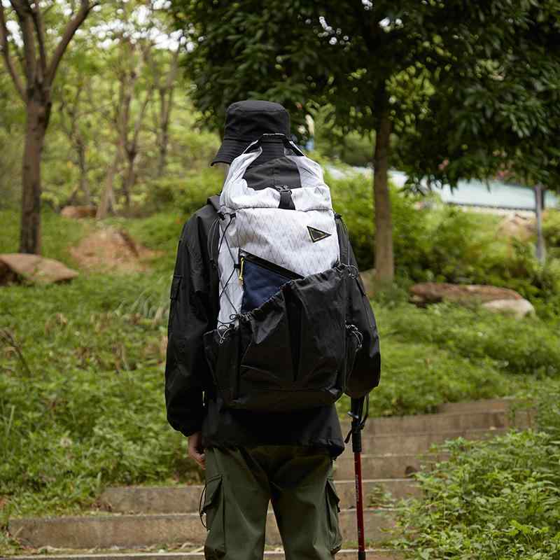 リュックサック バックパック 男女兼用 ナイロン製 防水 軽量 大容量 40L 拡張可能 カジュアル ハイキング 登山 キャンプ アウトドア 旅行 トレッキング 反光素材 SOS救生ホイッスル ホワイト イエロー グレー グリーン ネイビー ブラッ｜櫻花舎店