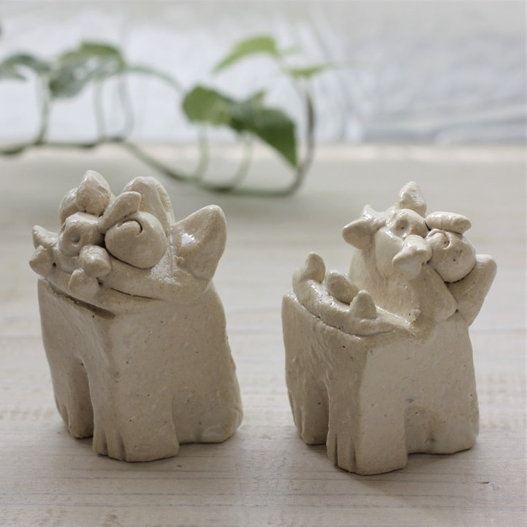 縄の白砂のかわいいシーサー 安売り 置物 玄関 販売 新生活 新築祝 かわいいシーサー 新築祝い 開店祝い ミニ 小サイズ やちむん ヤチムン 風水 開運 ｓ 401 クリーム色 かわいい