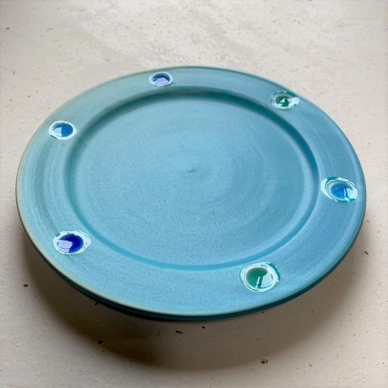 豪華 お祝い お返し 内祝 出産祝い 結婚祝い 水色1 内祝い 出産内祝い 結婚内祝い 新築内祝い 引出物おしゃれでかわいい陶器と琉球ガラスの皿やちむん ヤチムン 8寸 早割クーポン Indiatribune Com