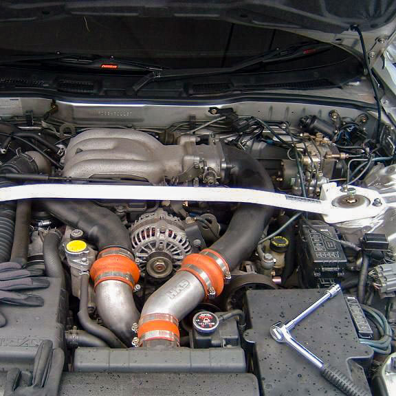 マツダrx-7 fd3s トノカバー取り付けタワーバー付属　美品！！ マツダrx-7 fd3s トノカバー取り付けタワーバー付属 美品