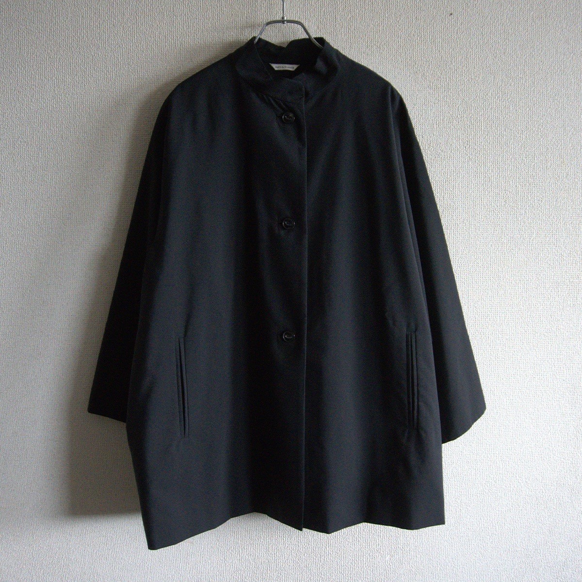 アーツアンドサイエンス　ロングコート　カーキ　シルク100% アーツアンドサイエンス ロングコート カーキ シルク100%