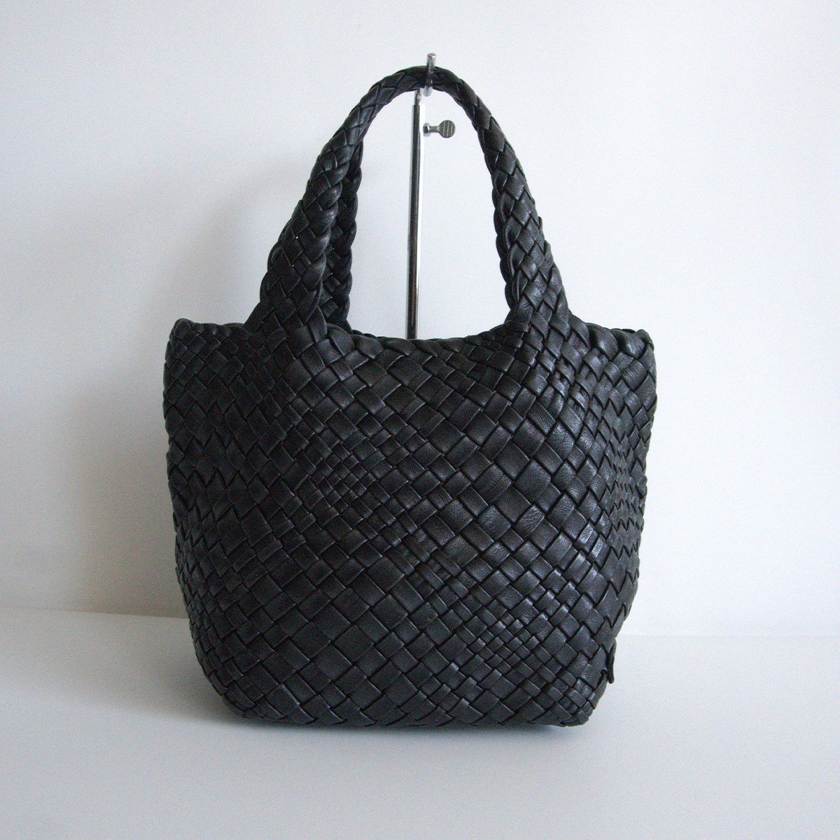 【超美品✨】FALORNI 編み込みトートバッグ 黒 本革 A4可能 超美品✨】FALORNI 編み込みトートバッグ 黒 本革 A4可能 - メルカリ
