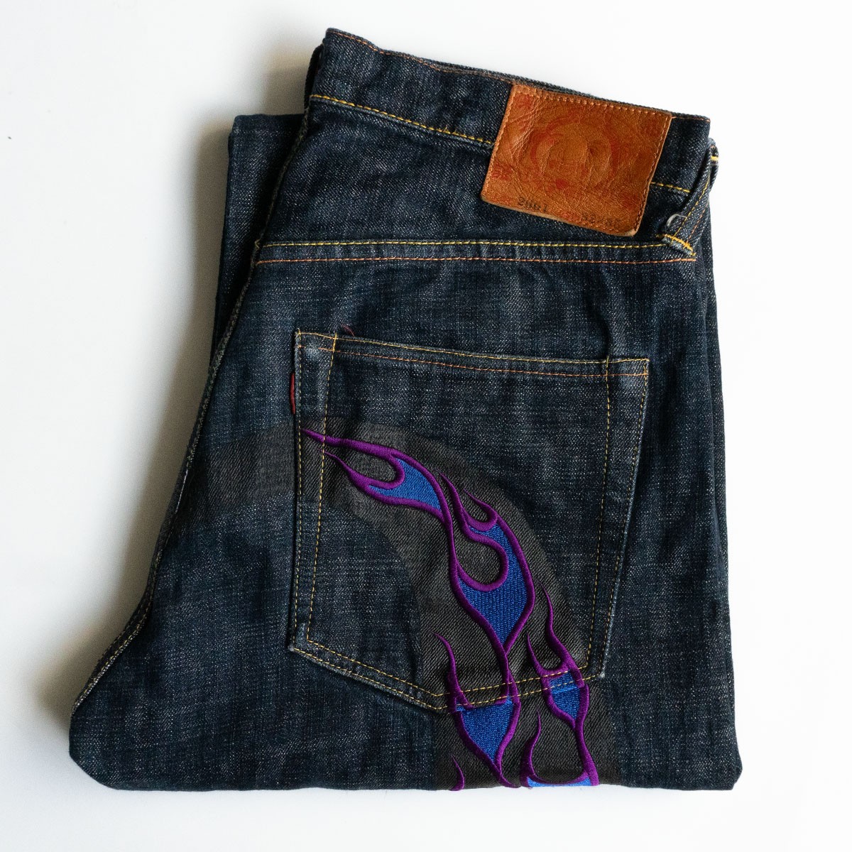 楽天市場】【訳あり】EVISU JEANS【エヴィスジーンズ】朱耳
