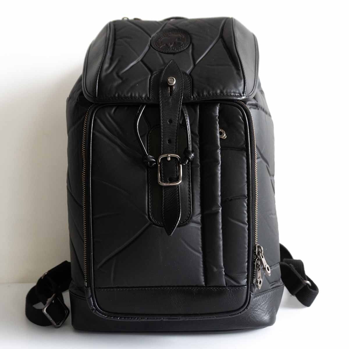 極美品　HUNTING WORLD リュック巾着 バックパック 大容量 a376 極美品 HUNTING WORLD リュック巾着 バックパック 大容量 a376