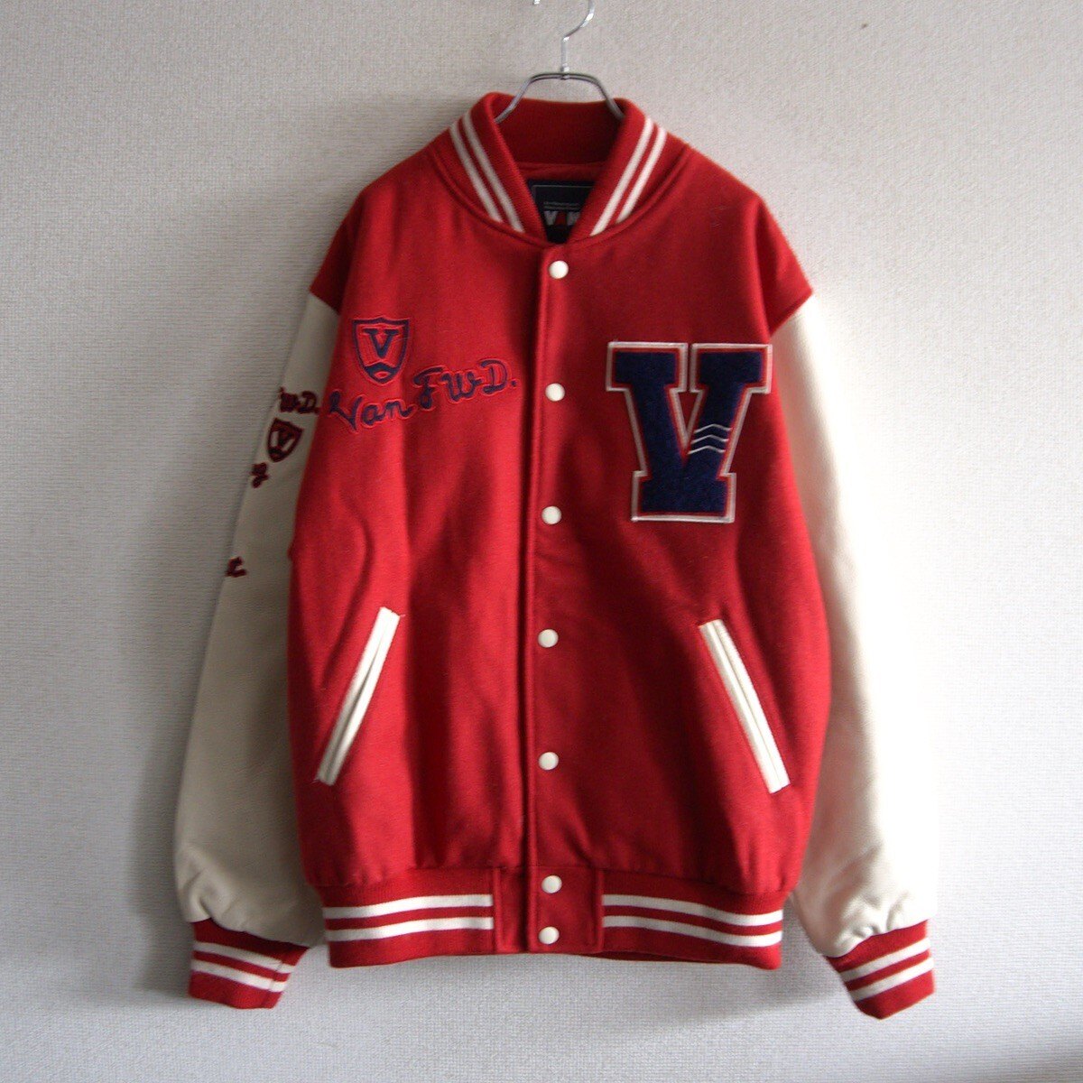 VAN JAC メルトンジャケット ブルゾン スタジャン 70s 楽天市場】VAN ヴァン ジャケット サイズ:L 80s ワッペン付き 袖レザー