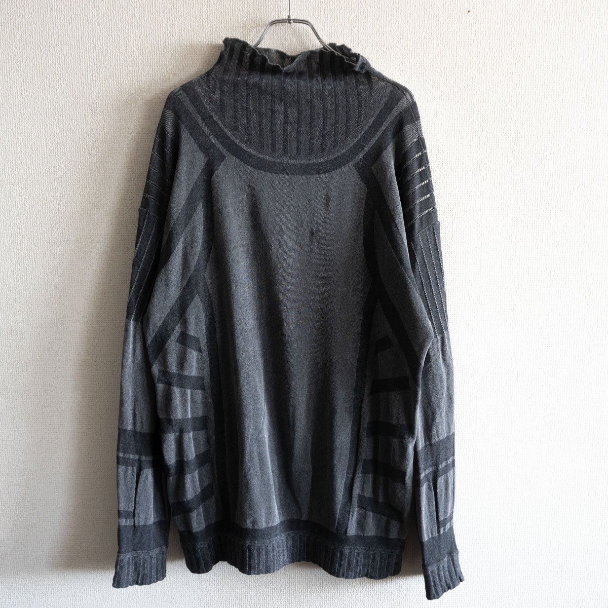 【雰囲気抜群】A-POC ISSEY MIYAKE【ハイネック デザイン ニットソー】 エイポック イッセイミヤケ カットソー 26020072 12,540円