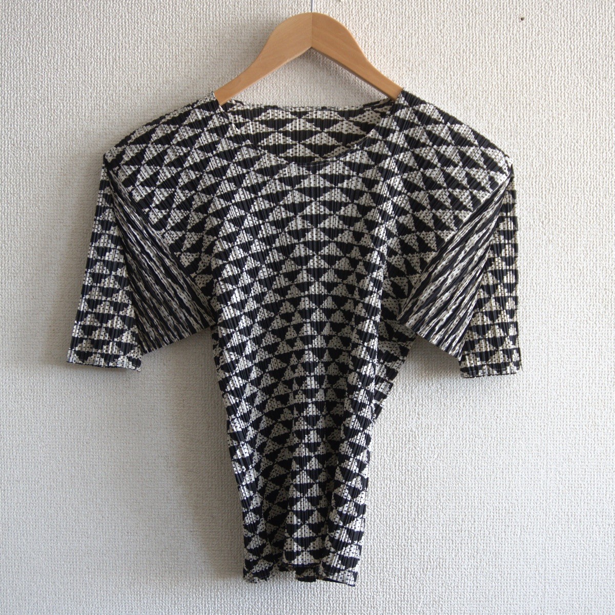 【美品】PLEATS PLEASE【柄 プリーツ カットソー】 プリーツプリーズ ISSEY MIYAKE イッセイミヤケ 26020033