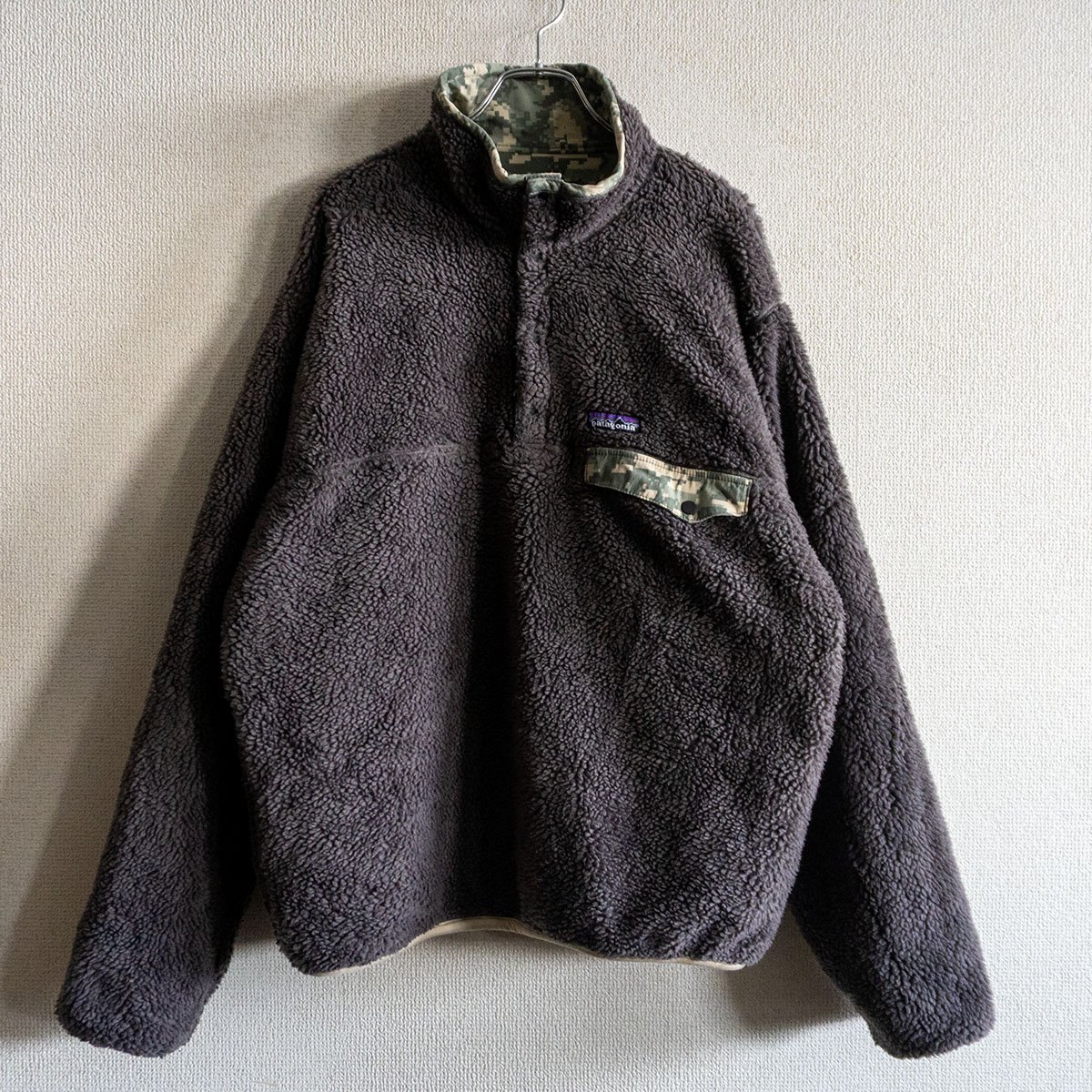 【滅多に無い/美品】PATAGONIA【MARS REVERSIBLE PILE JACKET 隙間T フリース 上衣 】 パタゴニア デジカモ  26040134