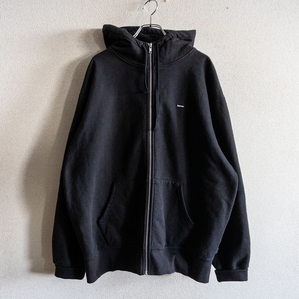 【美品】Supreme【Small Box Logo Zip Up Hoodie】L シュプリーム ジップパーカー フーディ ブラック 26040217 18,216円