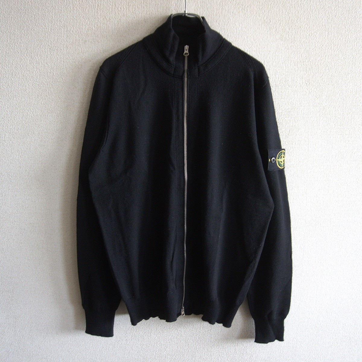 【2019AW】STONE ISLAND【Knitwear】S ドライバーズニット 黒いこと ストーンアイランド 26040201