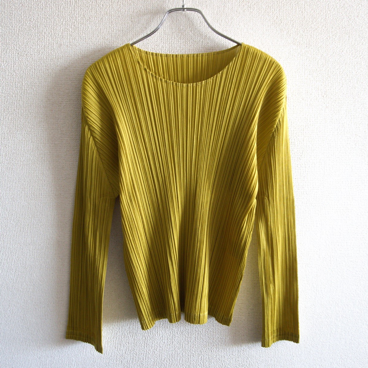 【美品】PLEATS PLEASE【プリーツ カットソー】 プリーツプリーズ ISSEY MIYAKE イッセイミヤケ 26040761
