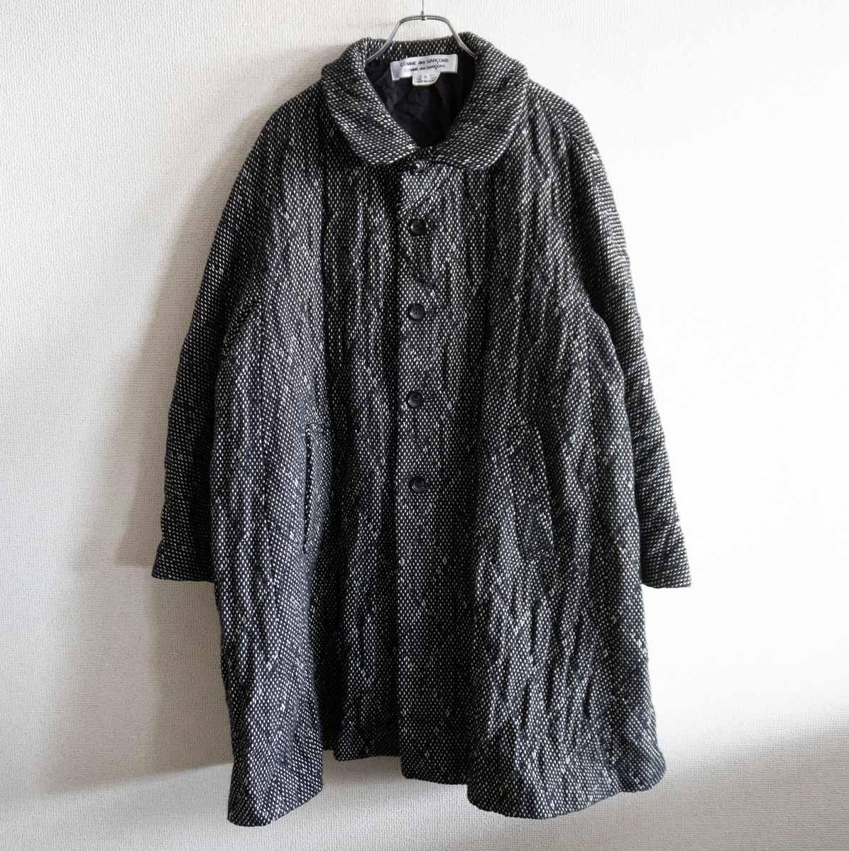 【美品】 COMME des GARCONS 【丸襟 ツィード キルティング 厚地の外套】S コムコム コムデ給仕 26050546