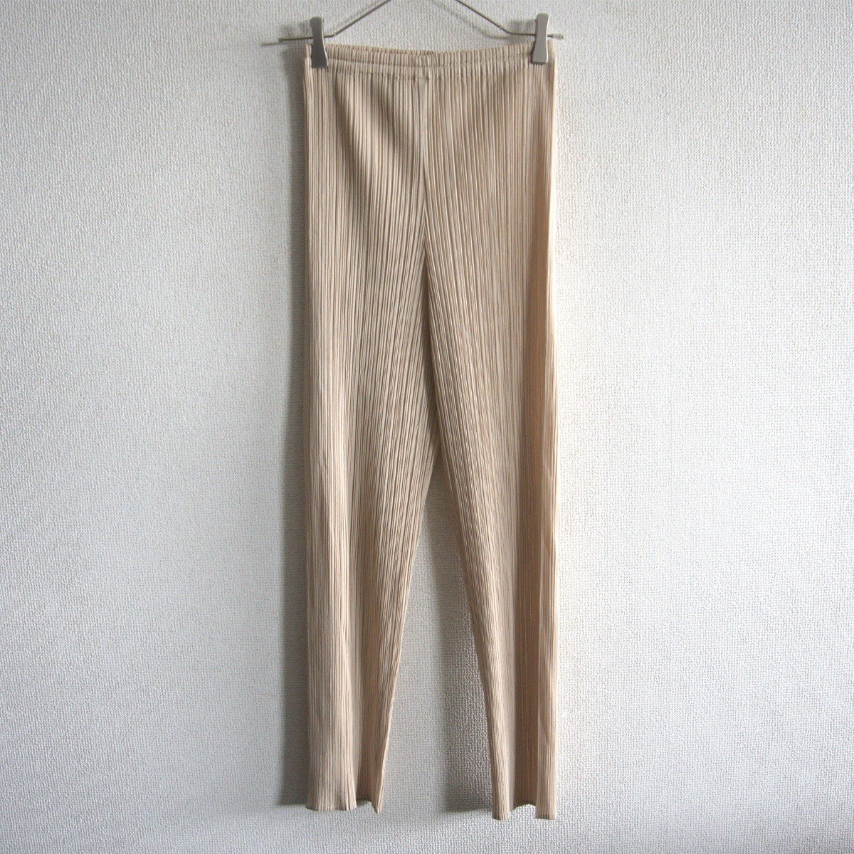 【美品】 PLEATS PLEASE【筋目 ズボン下】 筋目プリーズ ISSEY MIYAKE イッセイミヤケ 26050719