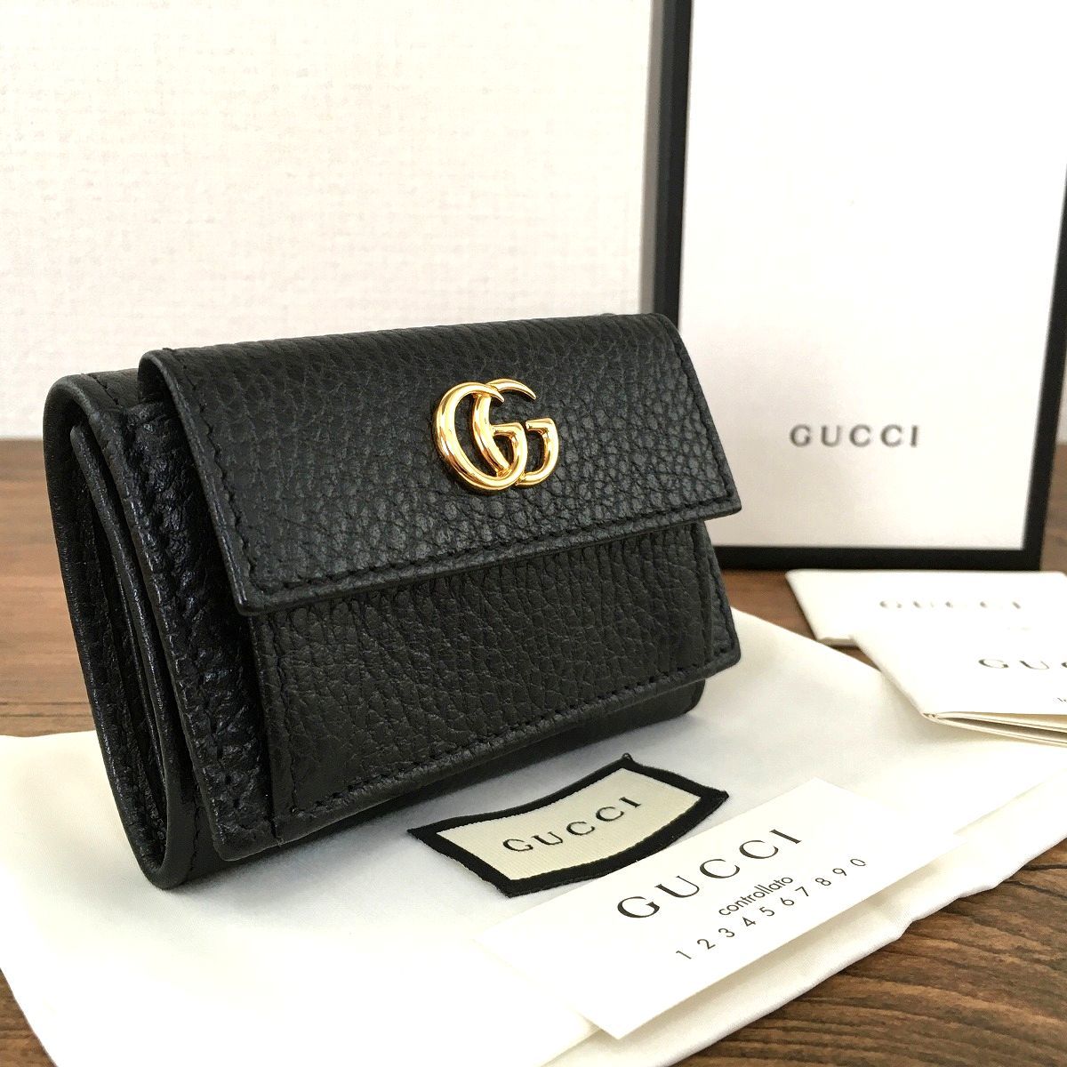 送料込み！ 未使用品 GUCCI コンパクトウォレット 黒 プチマーモント 81