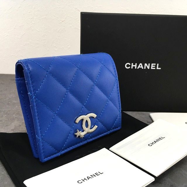 【中古】 貨物輸送込み！ 未当てはめる品 CHANEL コンパクトウォレット スターココマーク マトレッセ 青碧 箱付き添い人 ☆差し上げ物もに☆ 141