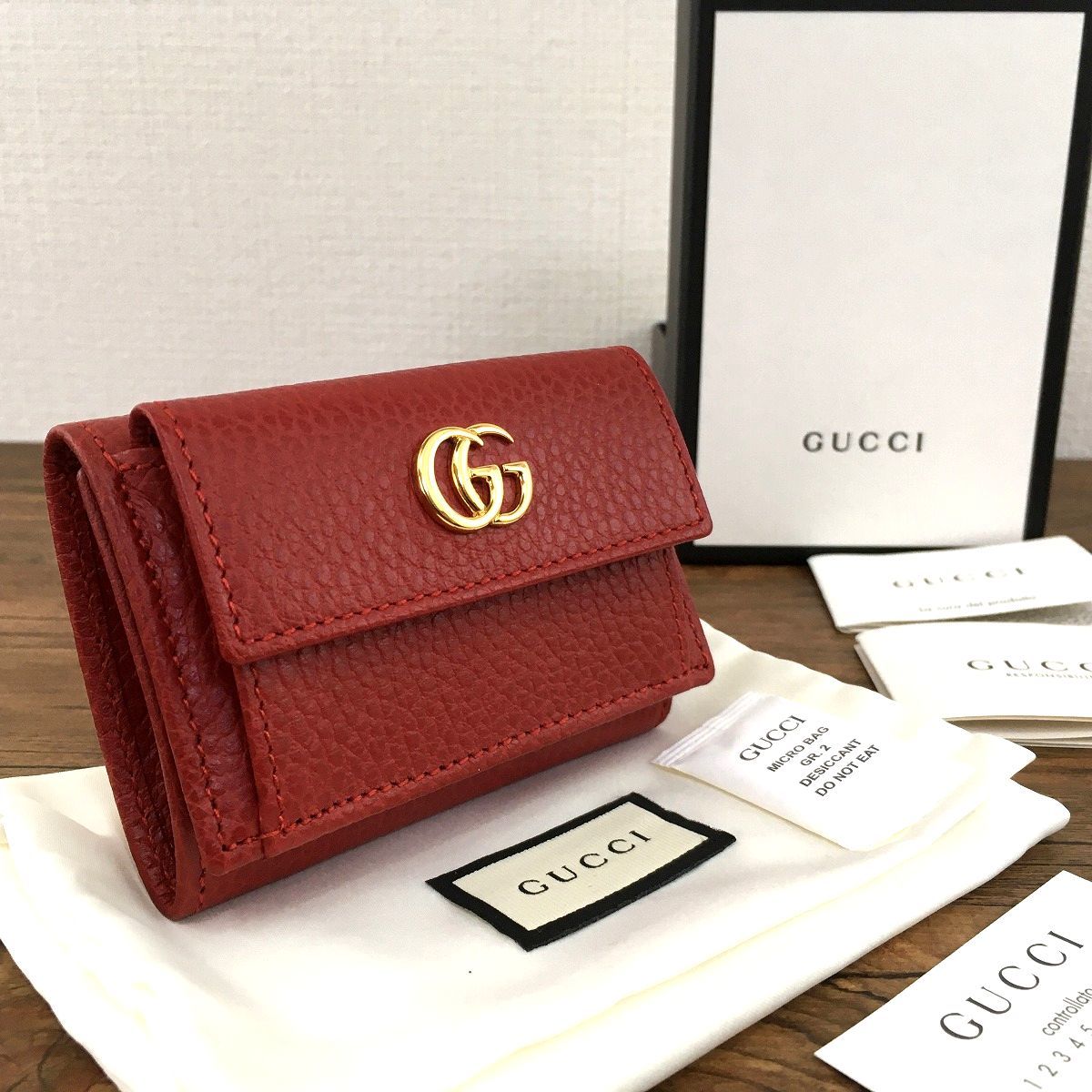 【中古】 貨物輸送込み！ 未当て嵌める品 GUCCI コンパクトウォレット 523277 三つ折り紙入れ 赤いこと 箱付き添い人 ☆差し上げ物にも☆ 201