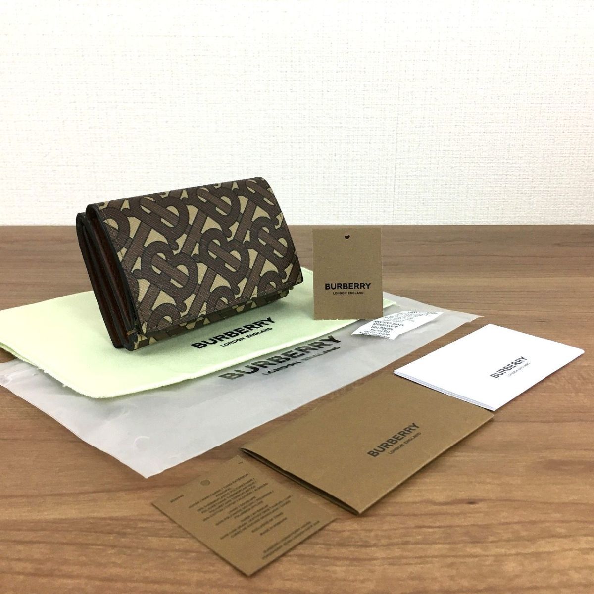 【中古】 貨物輸送込み！ 未当てはめる品 BURBERRY コンパクトウォレット スマートウォレット バーバリー 大ロンドン メンズ レディース 416