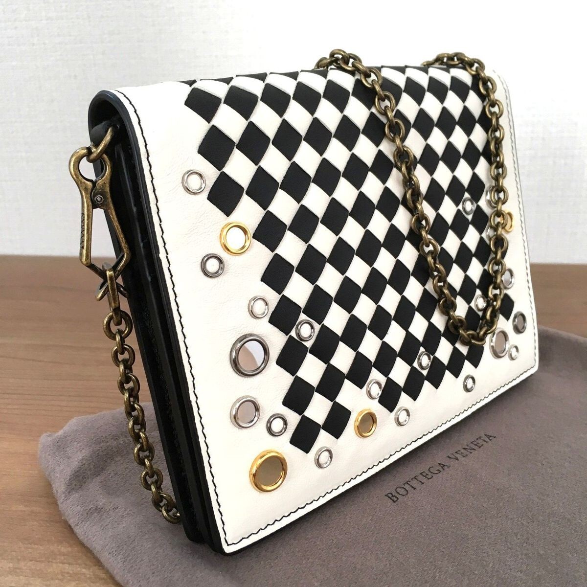 【中古】 貨物輸送込み！ 未当て嵌める品 BOTTEGA VENETA チェーンウォレット イントレチャート ナッパレザー フォーマル 滅多に無い 御徒面子 184